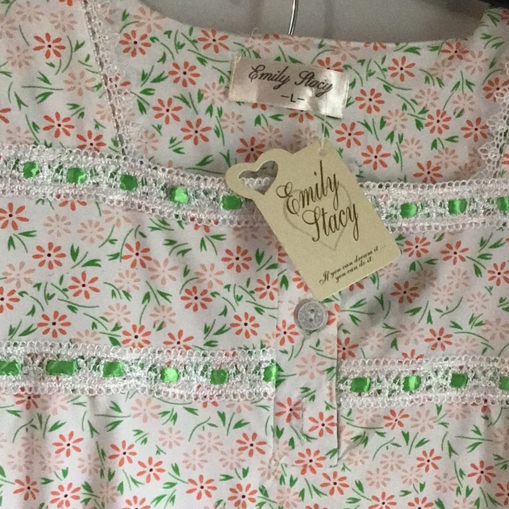 Emily Stacy Sleep Set